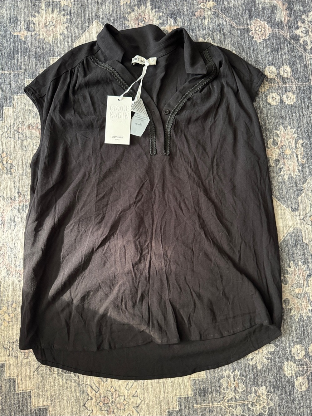 Grace Karin Black Button-Trim V-Neck Top